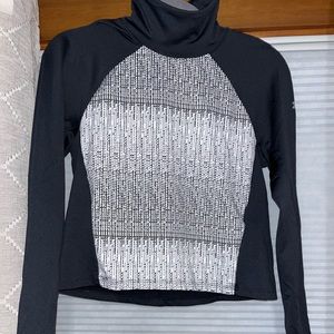 Under Armour Cropped Cold gear shirt Small